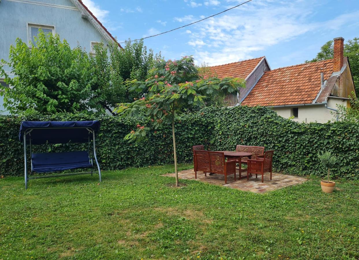 P16 Apartment Hajduboszormeny Extérieur photo