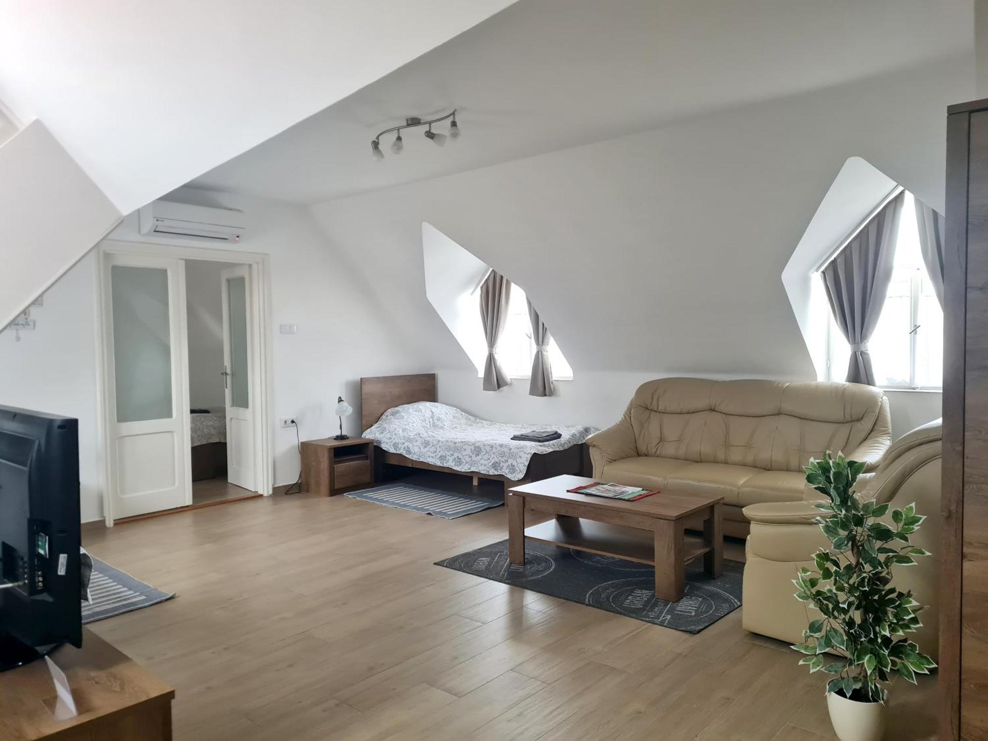 P16 Apartment Hajduboszormeny Extérieur photo